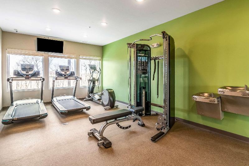 Woodspring Suites Indianapolis Zionsville image