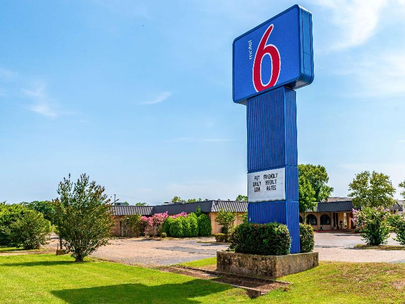 Motel 6 Natchitoches, LA image