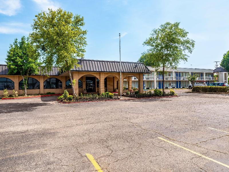 Motel 6 Natchitoches, LA image