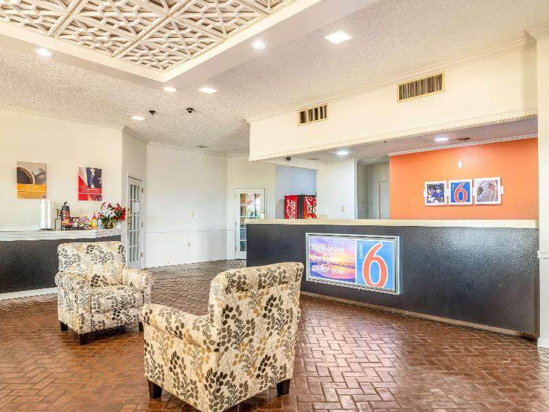 Motel 6 Natchitoches, LA image