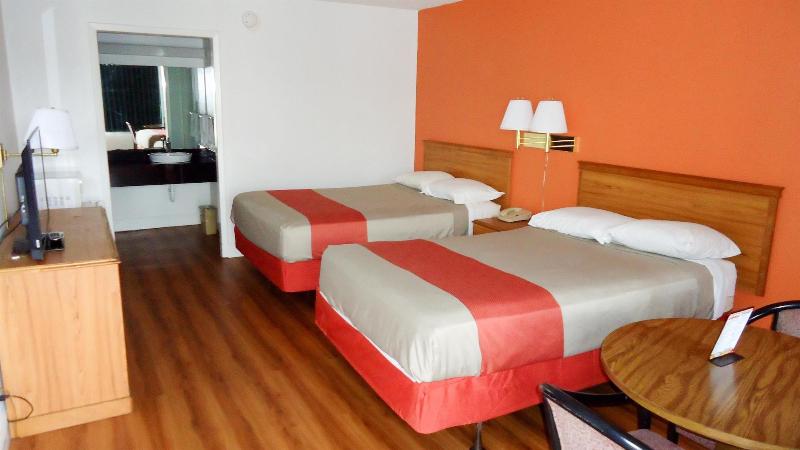 Motel 6 Natchitoches, LA image