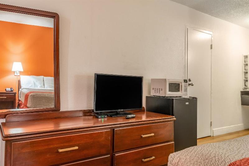 Motel 6 Natchitoches, LA image