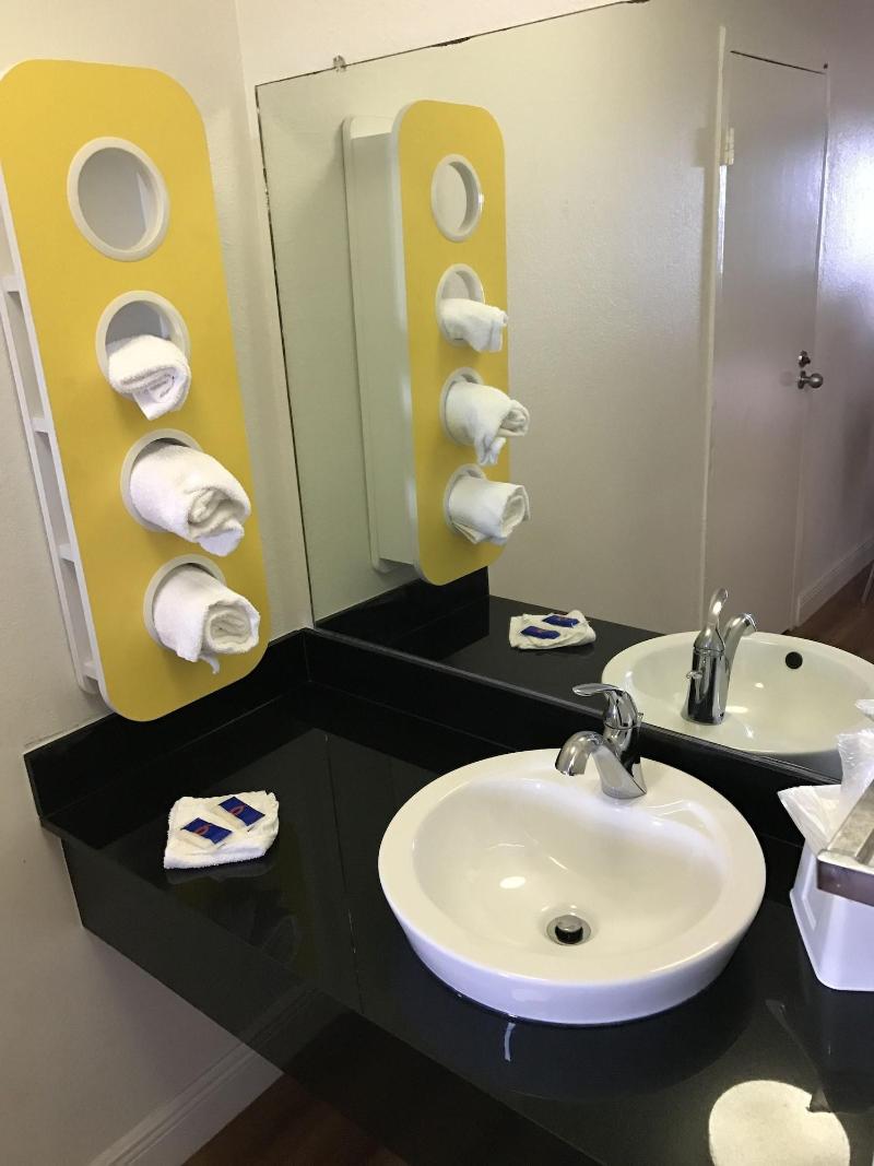Motel 6 Natchitoches, LA image