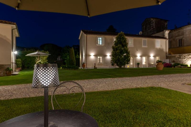 Villa Del Papa image