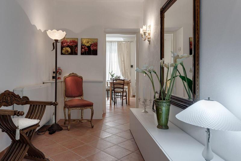 Villa Del Papa image