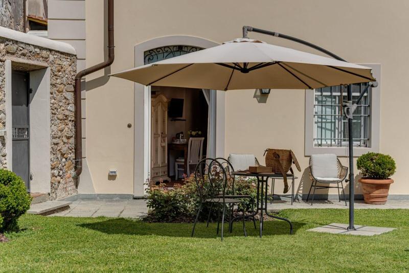 Villa Del Papa image