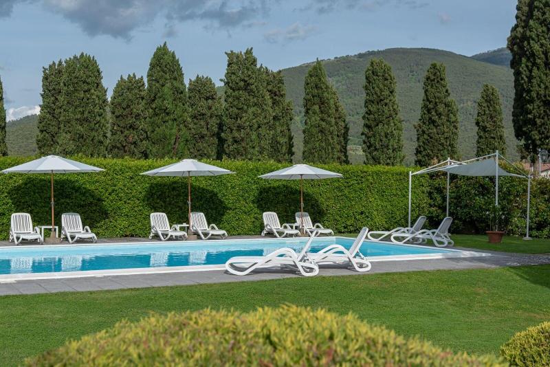 Villa Del Papa image