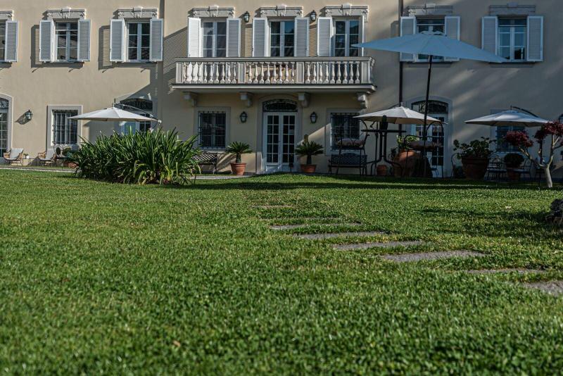 Villa Del Papa image