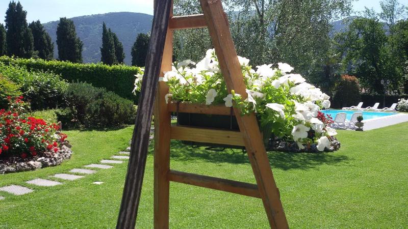 Villa Del Papa image
