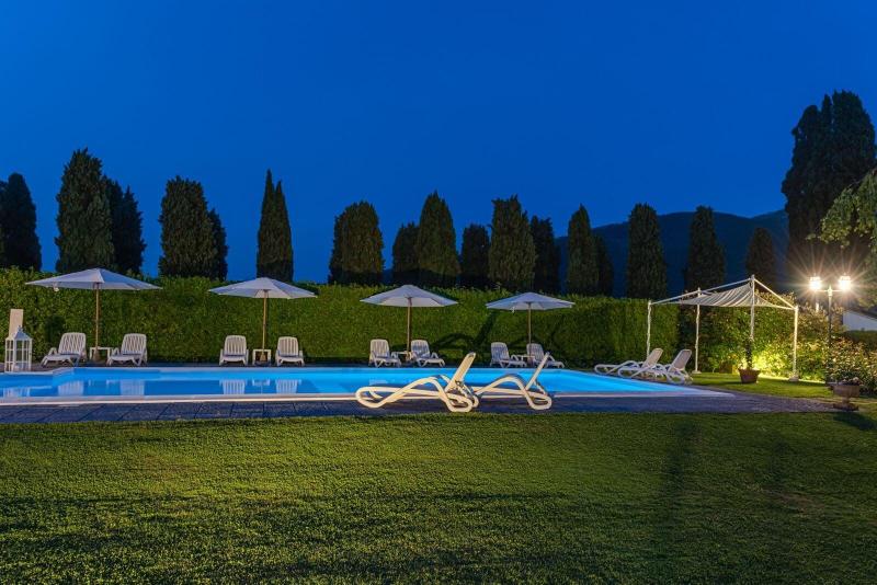 Villa Del Papa image