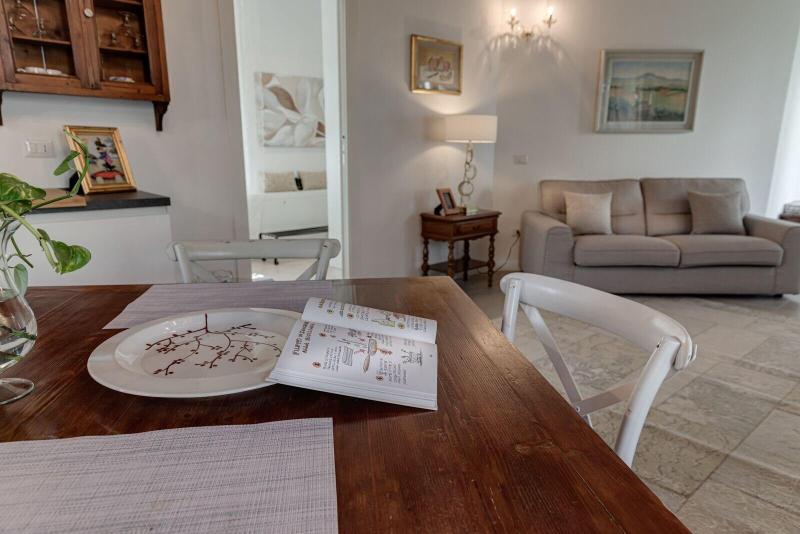 Villa Del Papa image