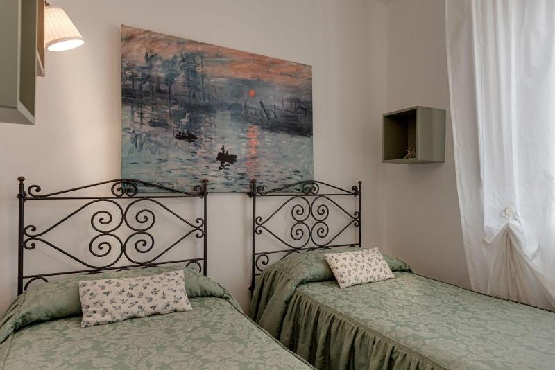 Villa Del Papa image
