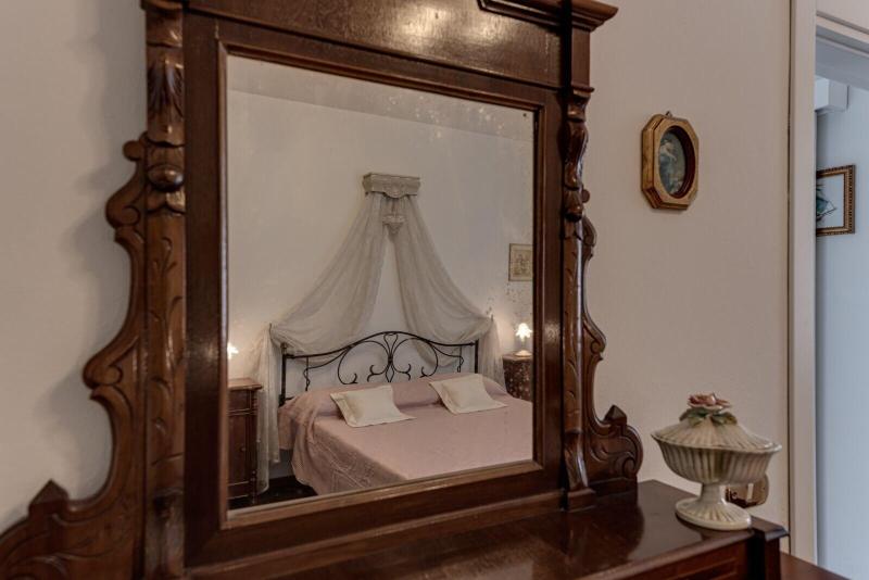 Villa Del Papa image