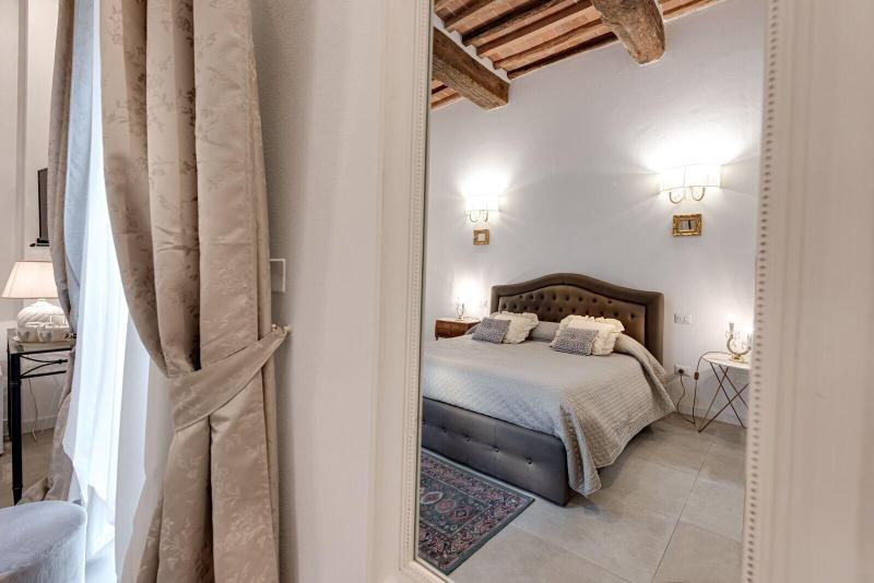 Villa Del Papa image