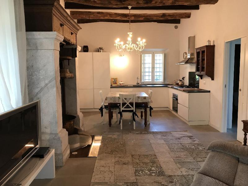 Villa Del Papa image