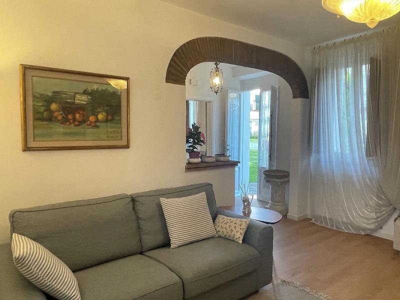 Villa Del Papa image