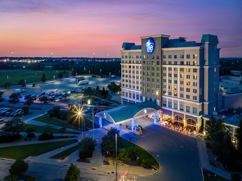 Isle Casino Hotel Waterloo- A Caesars Destination — general view