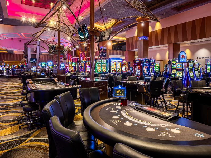 Isle Casino Hotel Waterloo- A Caesars Destination image
