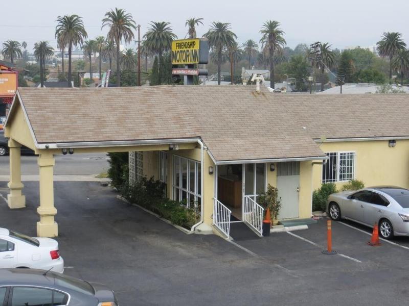 Friendship Motor Inn image