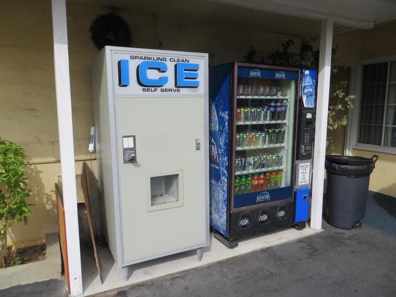 Friendship Motor Inn image