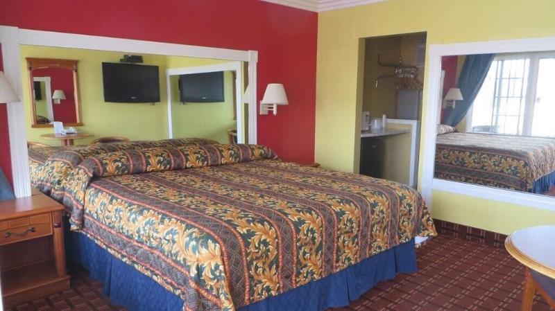Friendship Motor Inn image