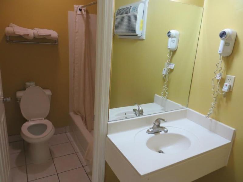 Friendship Motor Inn image