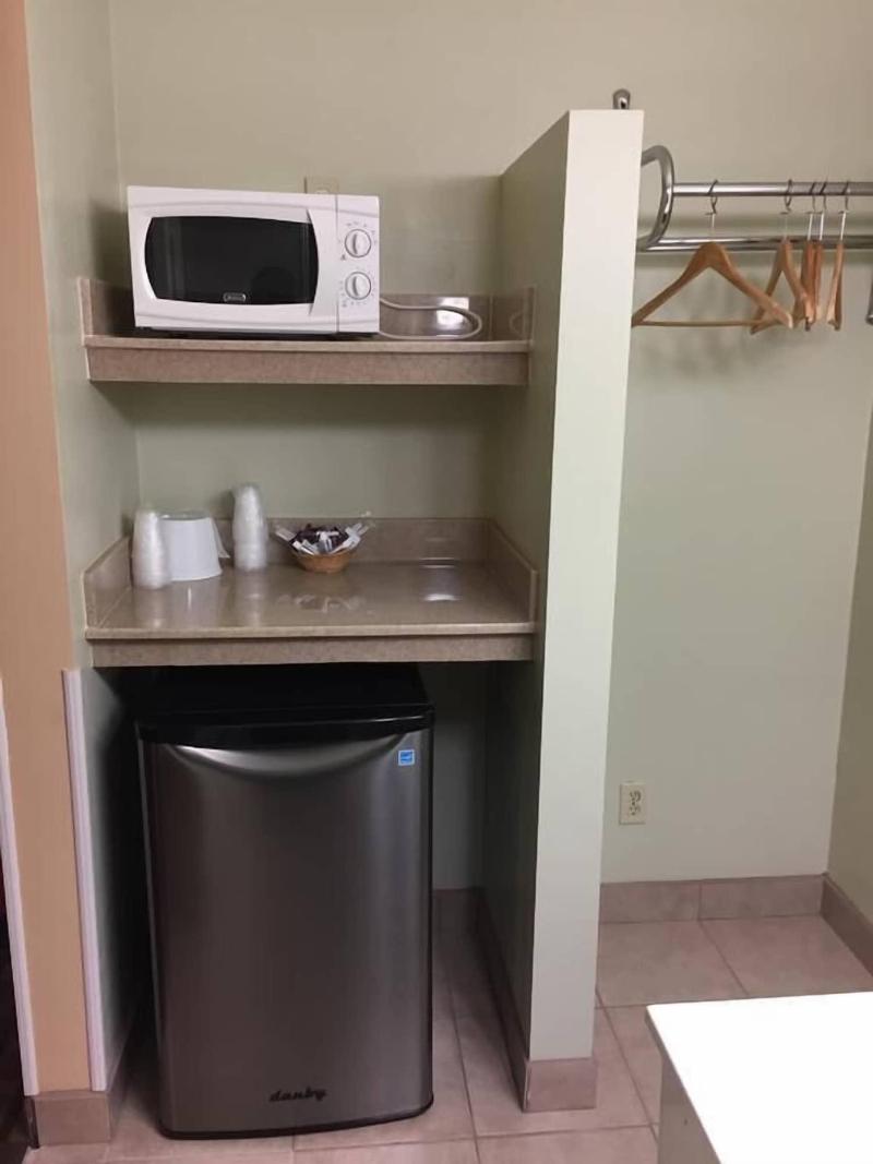 Friendship Motor Inn image