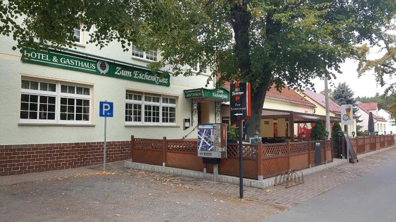 Hotel Und Gasthaus Zum Eichenkranz image