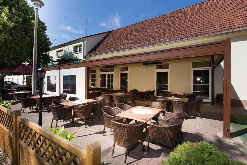 Hotel Und Gasthaus Zum Eichenkranz image