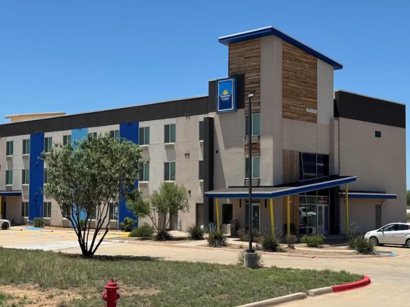 Days Inn & Suites by Wyndham Colorado City/I-20 image
