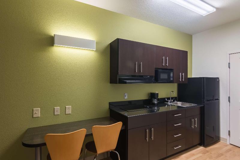 Days Inn & Suites by Wyndham Colorado City/I-20 image