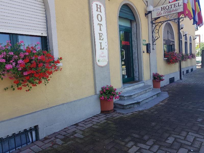 Hotel La Pendola image