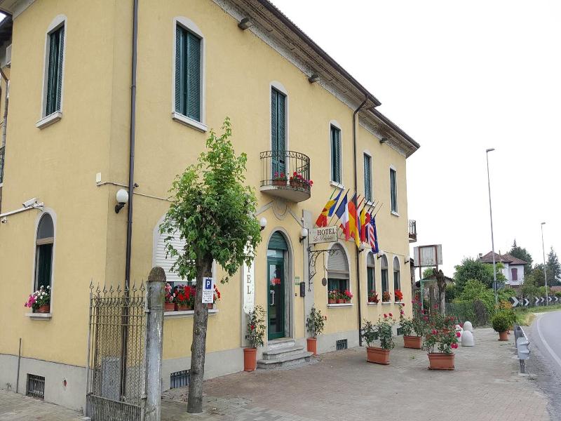 Hotel La Pendola image
