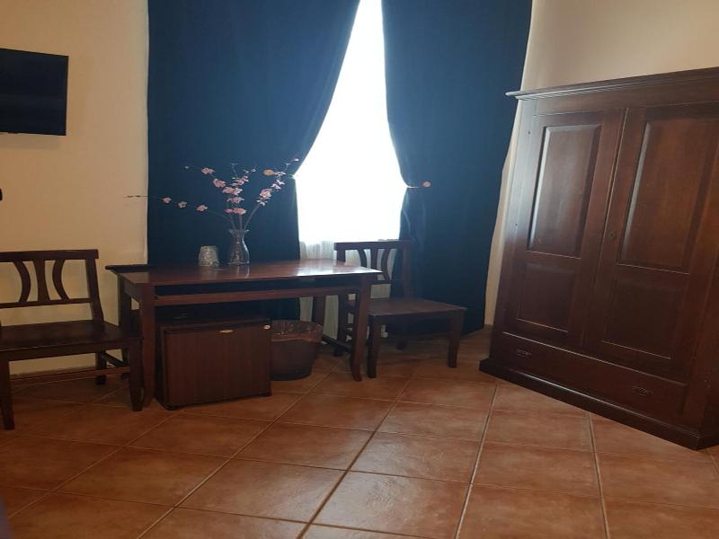 Hotel La Pendola image