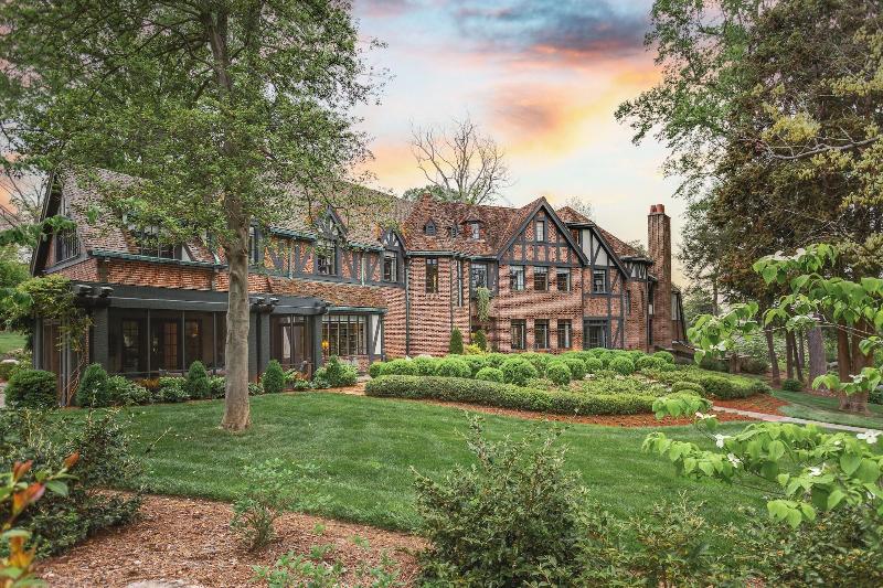 Julian Price House image