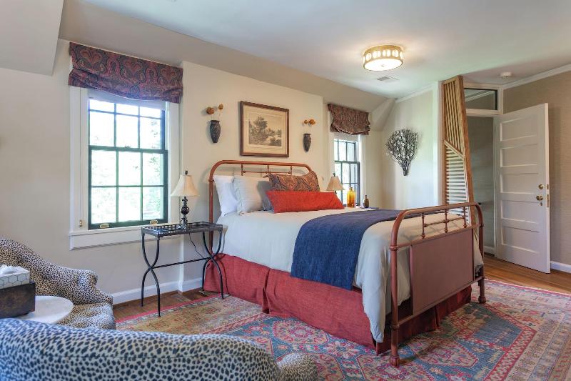 Julian Price House image