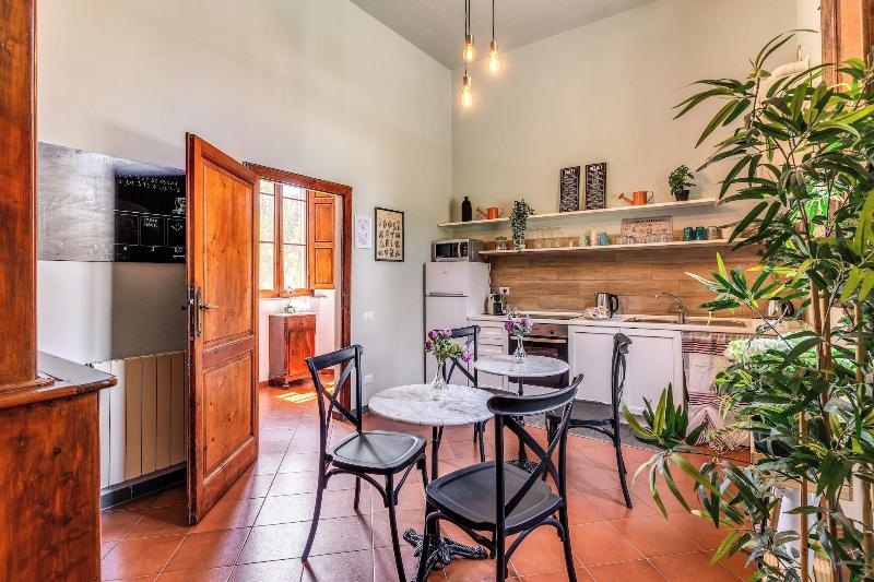 AwesHome - Tower GuestHouse image