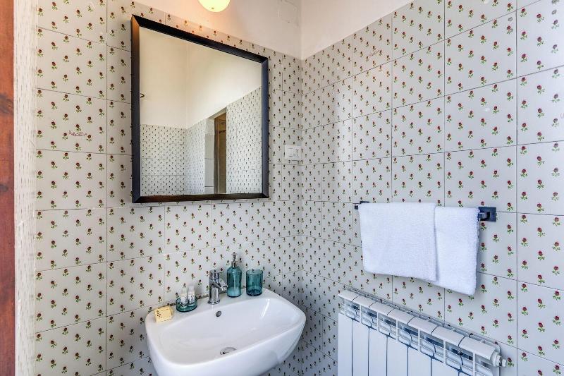 AwesHome - Tower GuestHouse image