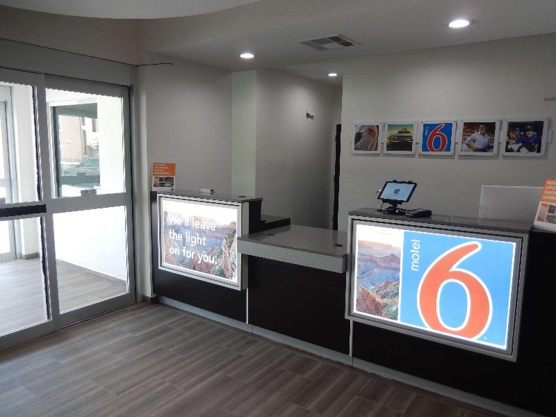 Motel 6 Houston, TX - Downtown North — photo 5