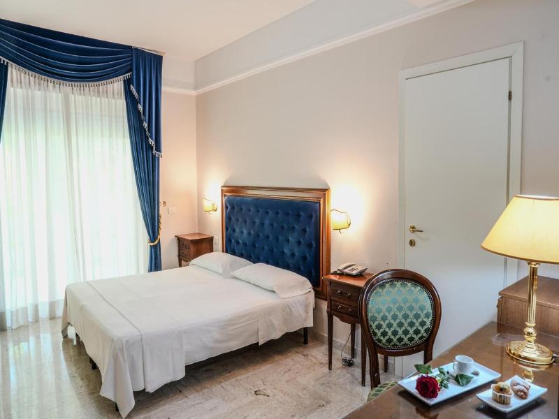 Mondial Park Hotel image