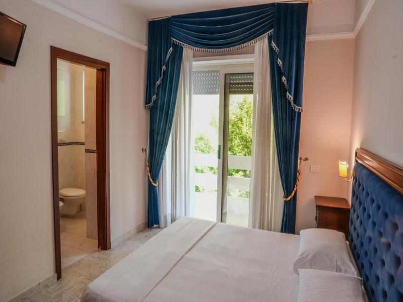 Mondial Park Hotel image