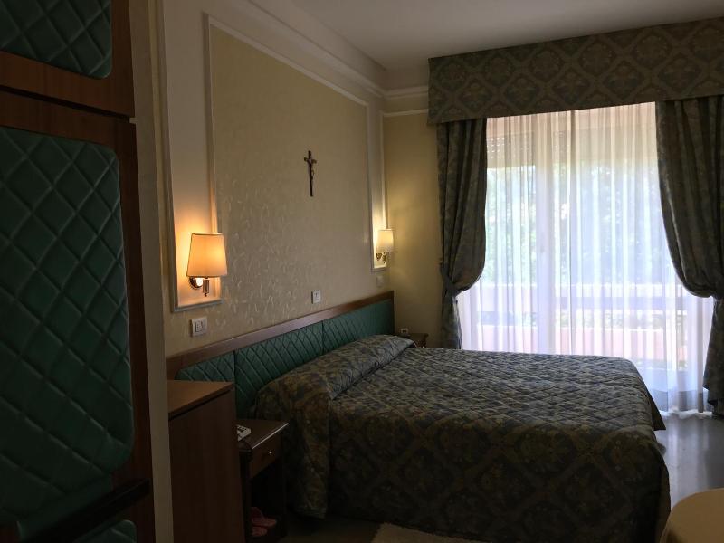 Mondial Park Hotel image