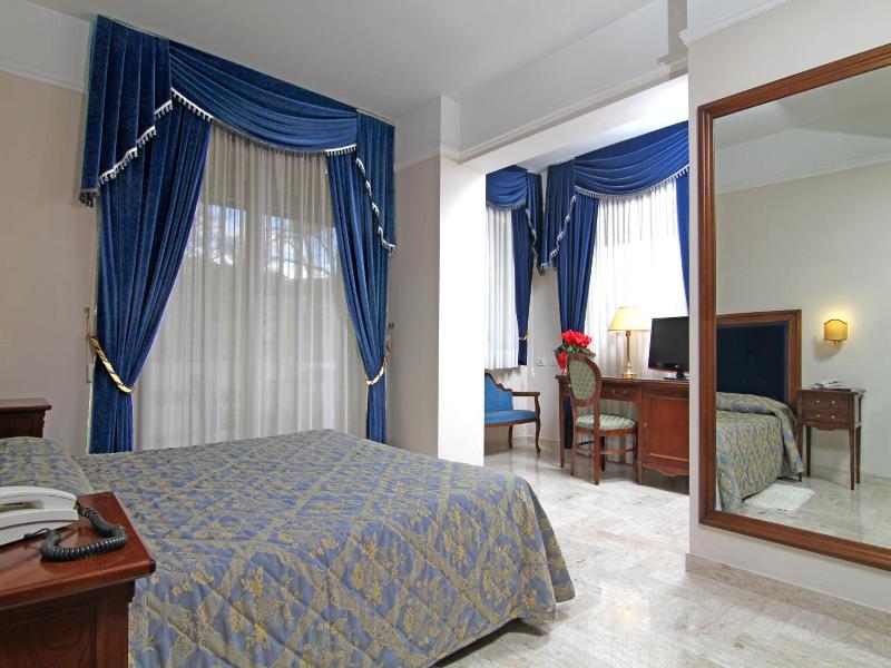 Mondial Park Hotel image