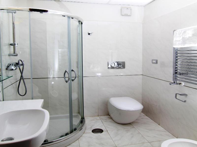 Mondial Park Hotel image