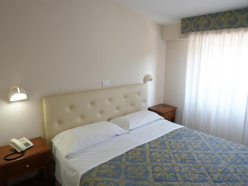 Mondial Park Hotel image
