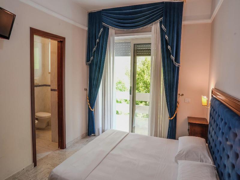Mondial Park Hotel image