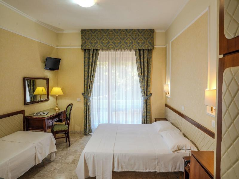 Mondial Park Hotel image