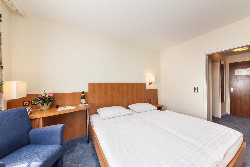 Signature Hotel Drei Kronen image