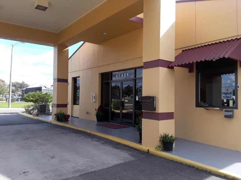 Budget Lodge Of Mount Dora image
