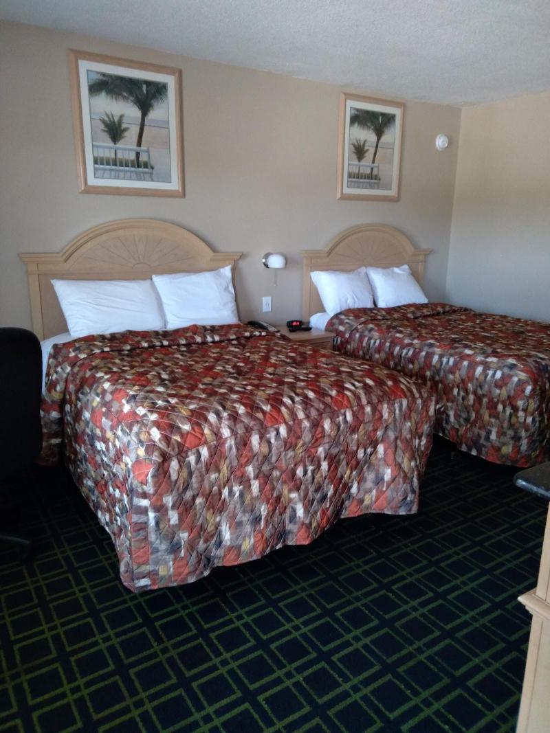 Budget Lodge Of Mount Dora image
